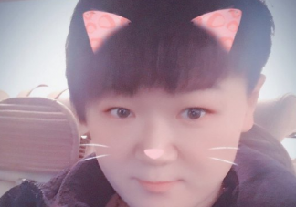 兒子長大成人母親的感慨句子 媽媽感慨孩子長大心情感言。