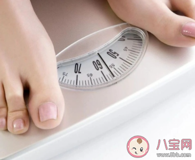 生活中怎么防范電子秤作弊 九種商販玩秤套路大全