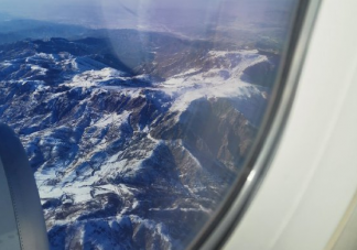 帶兒子坐飛機(jī)怎么發(fā)朋友圈 帶兒子坐飛機(jī)心情感言大全