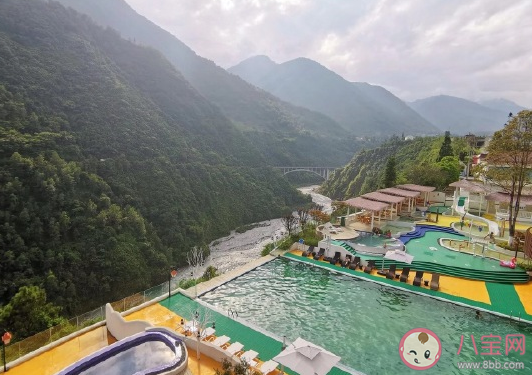 冬天泡溫泉發(fā)朋友圈說說 冬天泡溫泉放松幽默句子