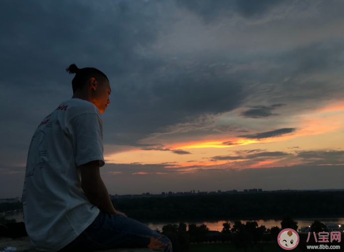 年輕人不想往上爬只想追求安逸有錯嗎 人生如何選擇才不容易后悔