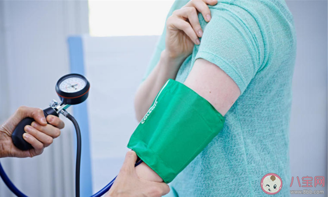 為什么在家自測的血壓總和醫院不一樣 在家測血壓操作方法