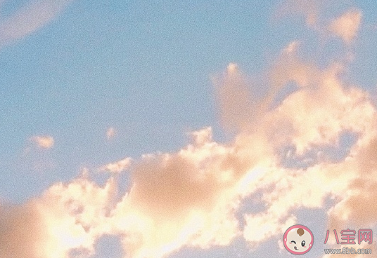 看到七彩祥云發朋友圈說說 看到七彩祥云開心心情語錄