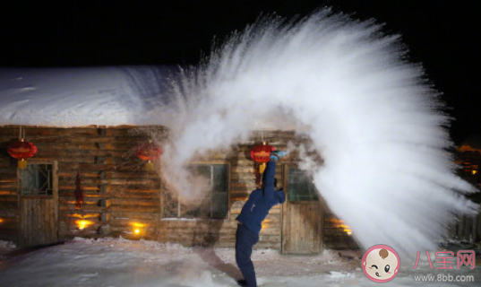 潑水成冰需要室外多少度才行 潑水成冰原理是什么