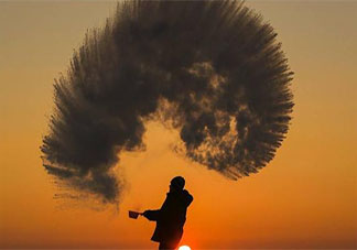 潑水成冰需要室外多少度才行 潑水成冰原理是什么