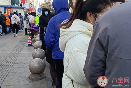 冬天凍成狗的幽默搞笑說說 凍的發抖心情感言感慨 冬天凍成狗的幽默搞笑說說 凍的發抖心情感言感慨