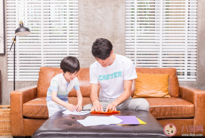 高層次父母不應該當著孩子面做哪些事 如何成為高層次父母 高層次父母不應該當著孩子面做哪些事 如何成為高層次父母