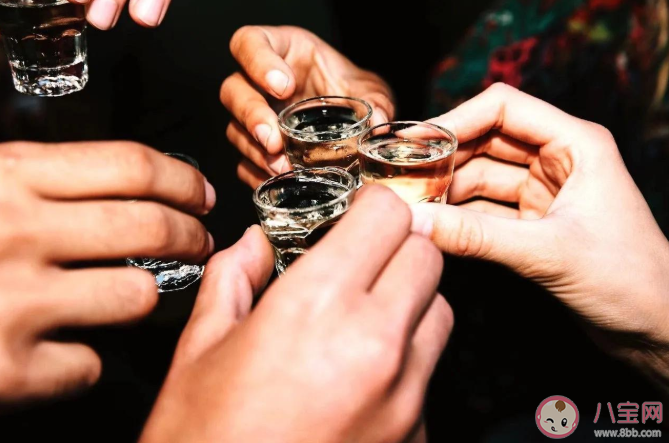 喝酒暖身說法正確嗎 喝酒為什么越喝越冷