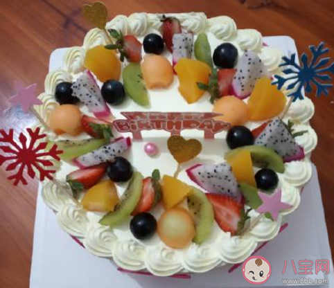 臘月初一過生日的朋友圈配文 臘月初一過生日發朋友圈句子 臘月初一過生日的朋友圈配文 臘月初一過生日發朋友圈句子