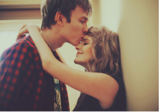 有哪些給男生的戀愛忠告 給男生的戀愛忠告小建議