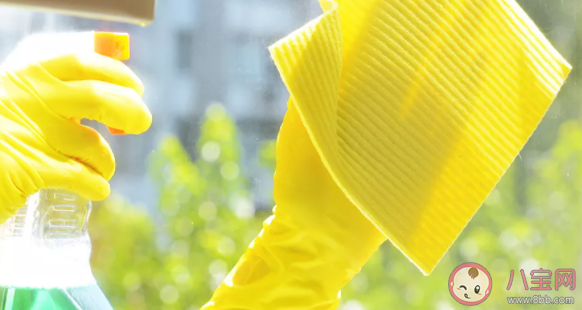 石家莊市民為何進行擦玻璃大掃除 怎么擦玻璃又快又干凈