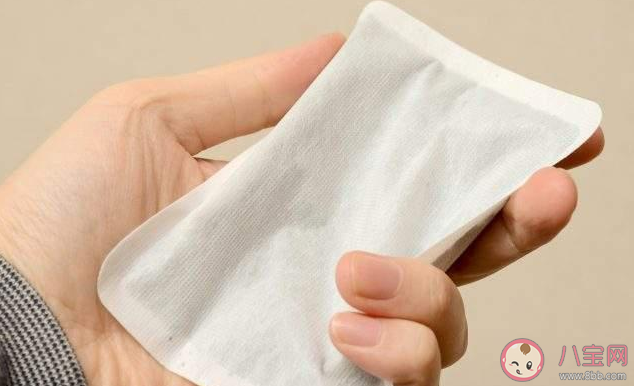 暖寶寶貼放被窩里會不會著火 暖寶寶可以貼床單上嗎