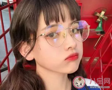 戀愛中成熟女人有哪些表現(xiàn) 不成熟有哪些特征 戀愛中成熟女人有哪些表現(xiàn) 不成熟有哪些特征