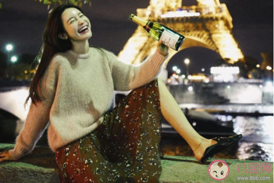 男人忘不掉白月光有什么表現 如何分辨男朋友心中有沒有白月光