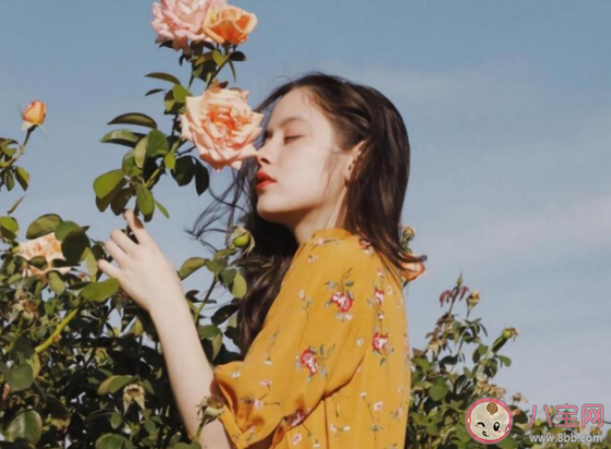 男人忘不掉白月光有什么表現 如何分辨男朋友心中有沒有白月光