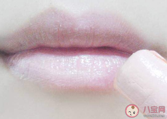 嘴唇越舔越干裂是因為 螞蟻莊園1月17日答案