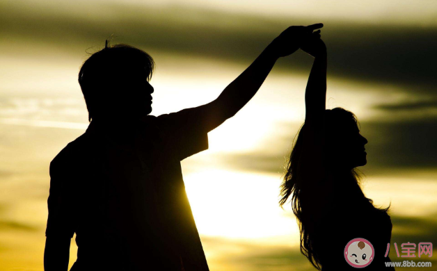 要不要把自己的缺點(diǎn)暴露在伴侶面前 如何在伴侶面前適度的暴露缺點(diǎn) 要不要把自己的缺點(diǎn)暴露在伴侶面前 如何在伴侶面前適度的暴露缺點(diǎn)