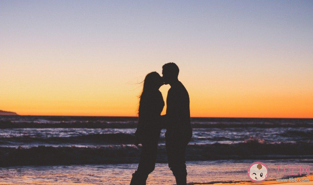 要不要把自己的缺點(diǎn)暴露在伴侶面前 如何在伴侶面前適度的暴露缺點(diǎn) 要不要把自己的缺點(diǎn)暴露在伴侶面前 如何在伴侶面前適度的暴露缺點(diǎn)