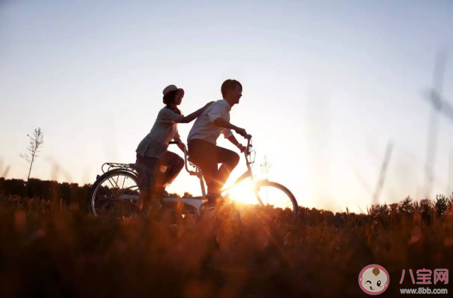 要不要把自己的缺點(diǎn)暴露在伴侶面前 如何在伴侶面前適度的暴露缺點(diǎn) 要不要把自己的缺點(diǎn)暴露在伴侶面前 如何在伴侶面前適度的暴露缺點(diǎn)