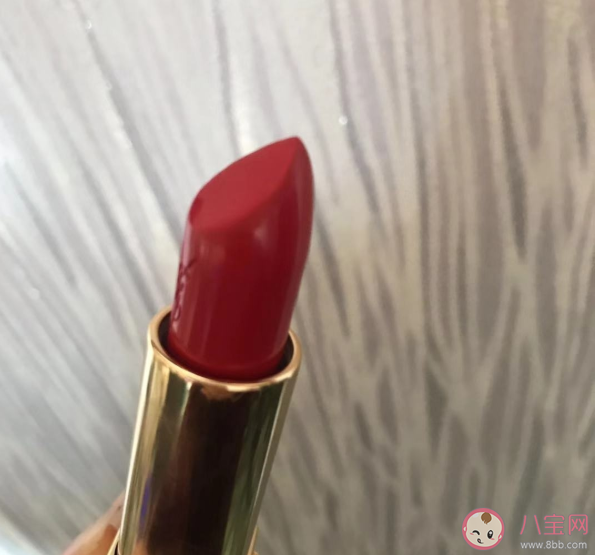 口紅過(guò)期后有什么危害 口紅過(guò)期味道會(huì)變嗎