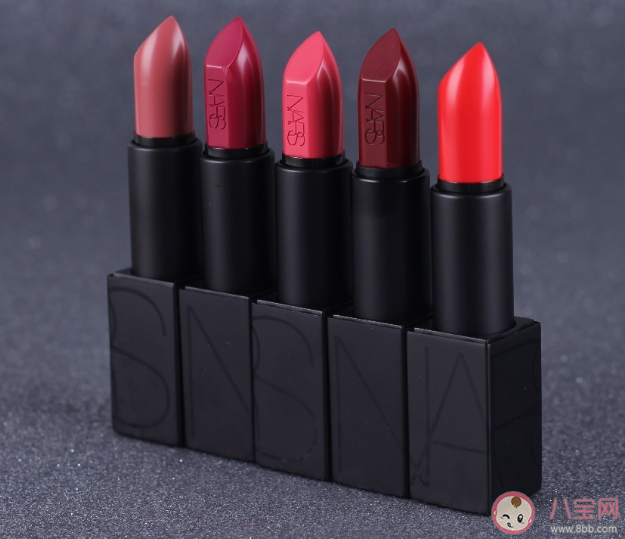 開(kāi)封后的口紅怎么保存避免變質(zhì) 過(guò)期口紅可以怎么處理利用 開(kāi)封后的口紅怎么保存避免變質(zhì) 過(guò)期口紅可以怎么處理利用