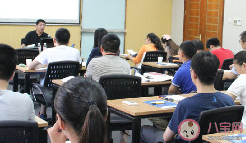 高校完全學(xué)分制需要怎樣完善 完全學(xué)分制合理嗎