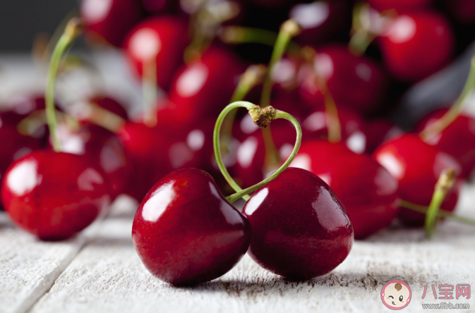 女子5天吃6斤車厘子中毒是怎么回事 過量食用車厘子會中毒嗎 女子5天吃6斤車厘子中毒是怎么回事 過量食用車厘子會中毒嗎