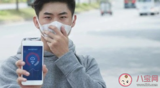 就地過年出行防疫指南 在公共場所乘車時怎么做