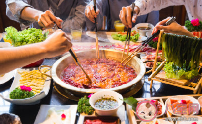 吃火鍋不管坐哪為什么煙都往臉上飄 吃火鍋最想不通的事是什么