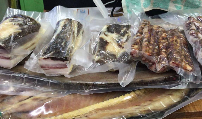 就地過年氛圍組什么梗 就地過年氛圍組是怎樣的