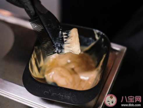 染的頭發(fā)太黃了要怎么補救 頭發(fā)染爆頂就多久可以恢復(fù) 染的頭發(fā)太黃了要怎么補救 頭發(fā)染爆頂就多久可以恢復(fù)