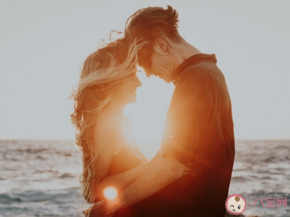 女生收入更高會(huì)造成壓力嗎 情侶收入差距大感情會(huì)長(zhǎng)久嗎