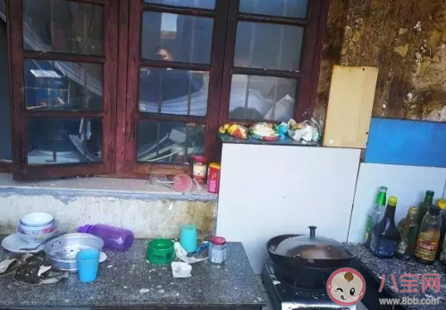 廚房漏煤氣旁邊的菜還能吃嗎 煤氣泄漏會(huì)附在食物上嗎 廚房漏煤氣旁邊的菜還能吃嗎 煤氣泄漏會(huì)附在食物上嗎