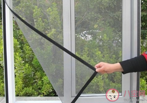 紗窗上的油漬和灰塵怎樣去除 紗窗和窗槽清洗小技巧