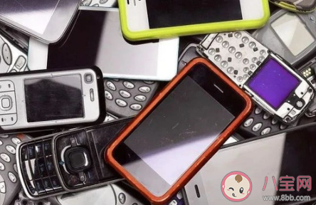 舊手機給父母用真的好嗎 父母用舊手機真的開心嗎