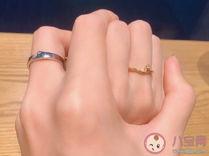 情人節(jié)甜蜜秀恩愛(ài)的文案 情人節(jié)暖心溫柔句子大全