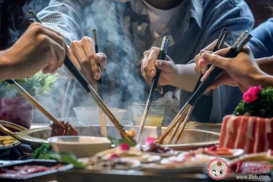 平時家里用的筷子多久換一次比較好 選擇哪種筷子不發霉 平時家里用的筷子多久換一次比較好 選擇哪種筷子不發霉