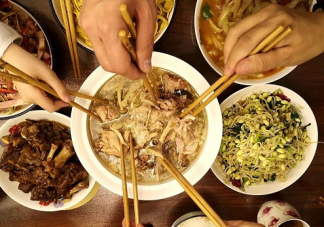 平時(shí)家里用的筷子多久換一次比較好 選擇哪種筷子不發(fā)霉