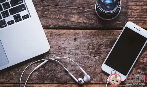 耳機網(wǎng)罩上面有耳屎怎么辦 藍牙耳機臟了怎么清理