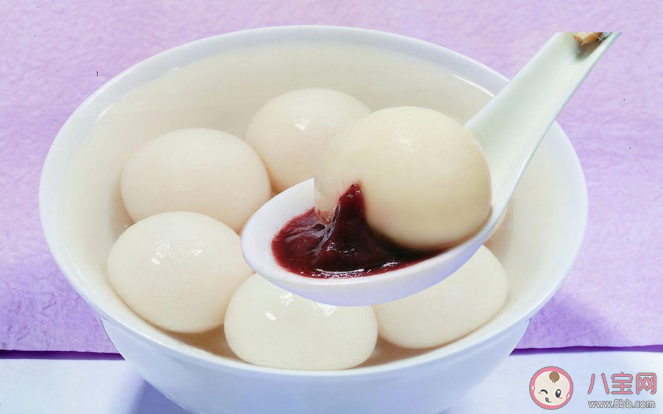 元宵節(jié)湯圓吃單數(shù)還是雙數(shù) 元宵和湯圓哪個(gè)好吃 元宵節(jié)湯圓吃單數(shù)還是雙數(shù) 元宵和湯圓哪個(gè)好吃