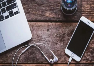 耳機(jī)網(wǎng)罩上面有耳屎怎么辦 藍(lán)牙耳機(jī)臟了怎么清理