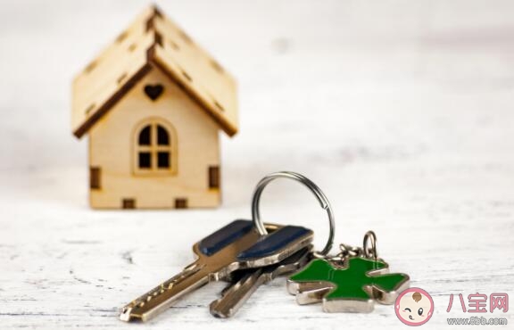 年輕人買(mǎi)房應(yīng)該靠家里嗎 年輕人靠父母買(mǎi)房是啃老嗎 年輕人買(mǎi)房應(yīng)該靠家里嗎 年輕人靠父母買(mǎi)房是啃老嗎