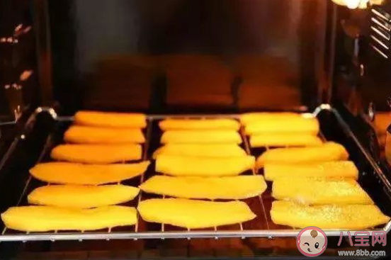 抹茶草莓雪花酥怎么做的 抹茶草莓雪花酥做法教程