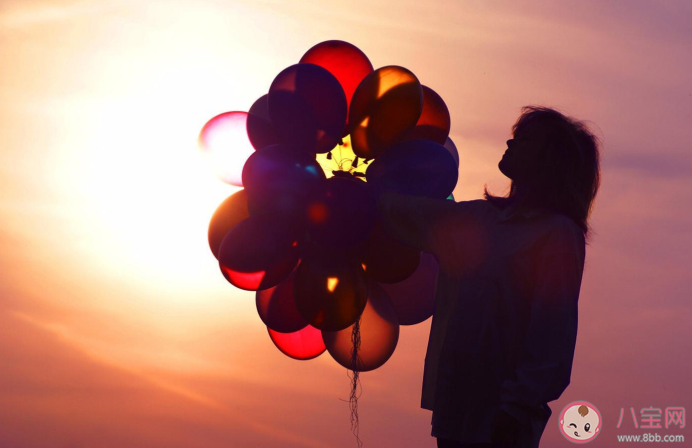 表達我喜歡你的藏頭詩告白文案 ?關于我喜歡你的藏頭詩句子合集