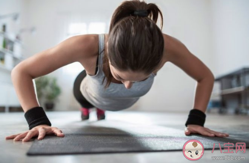 做俯臥撐全身酸痛怎么辦 做俯臥撐肩膀疼還能繼續做嗎