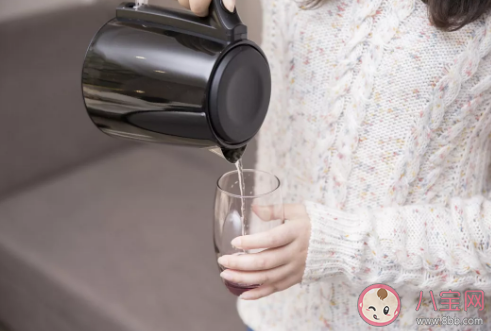 水壺燒開后有白色沉淀物能喝嗎 水壺里的水怎么去除