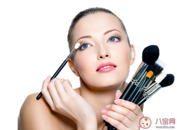 化妝刷應該多久清洗一次 怎么清洗化妝刷正確