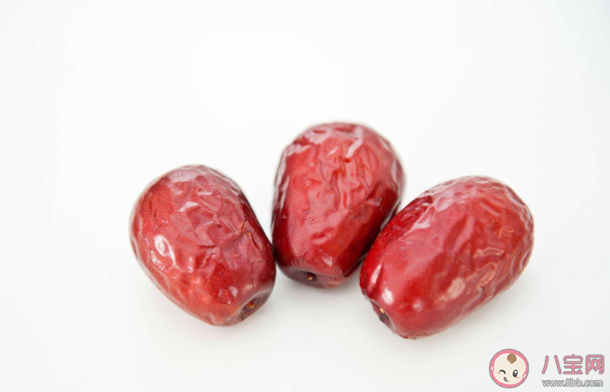 春季養(yǎng)生適合吃紅棗嗎 春季吃紅棗的4種黃金搭配
