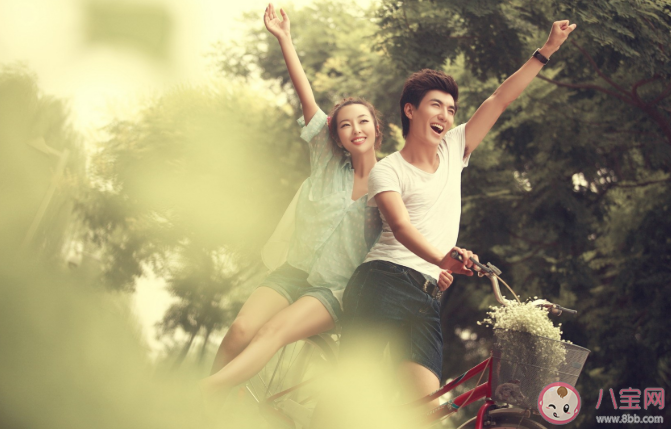 戀愛中關系對等的判斷標準是什么 談戀愛也要有獨立精神 戀愛中關系對等的判斷標準是什么 談戀愛也要有獨立精神