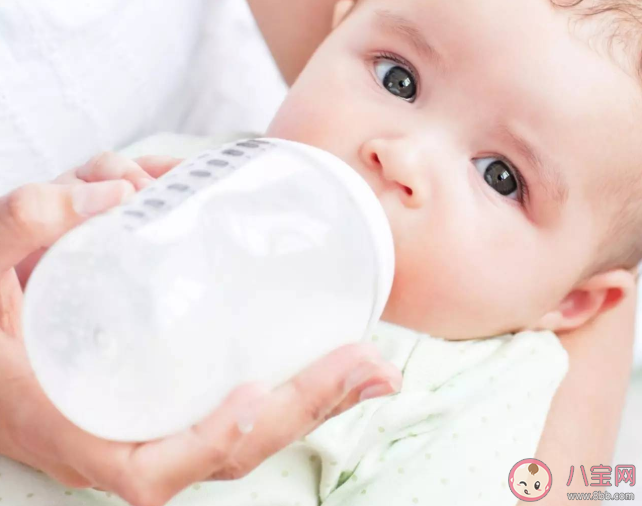 為什么用奶瓶比用杯子喝奶更容易齲齒 怎么戒掉奶瓶